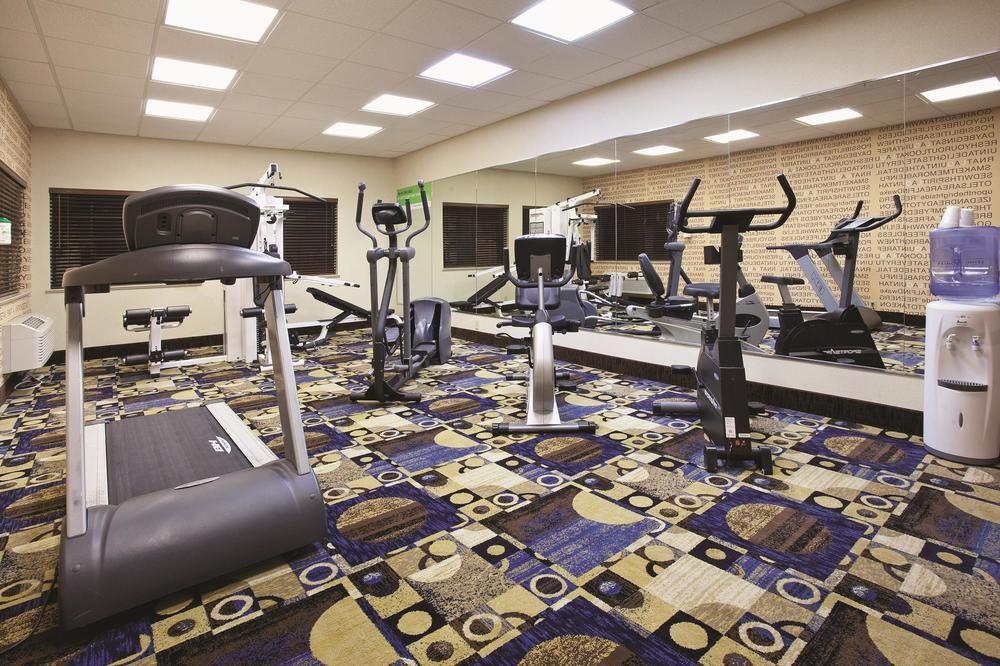 Comfort Suites Clovis Buitenkant foto