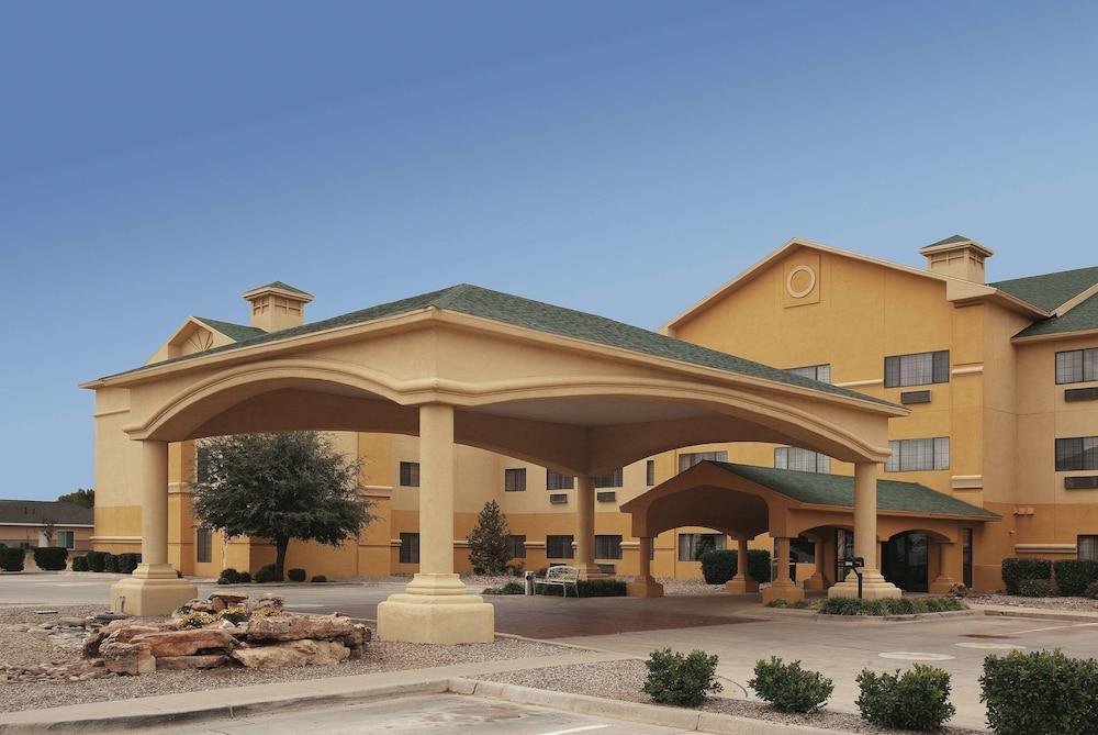 Comfort Suites Clovis Buitenkant foto